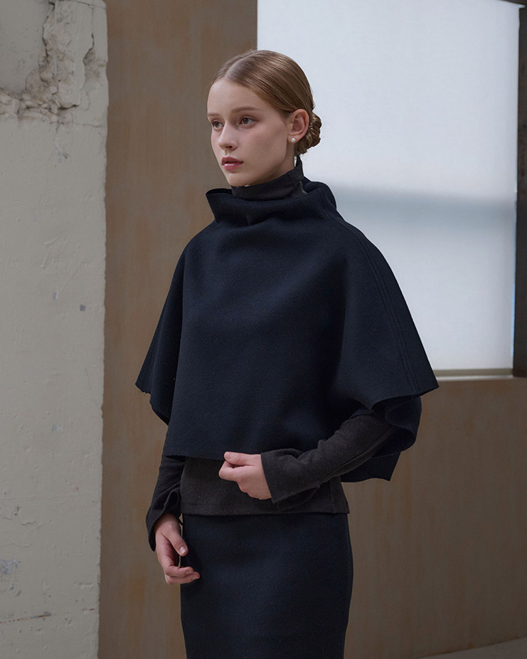 Mela wool cape [Black]